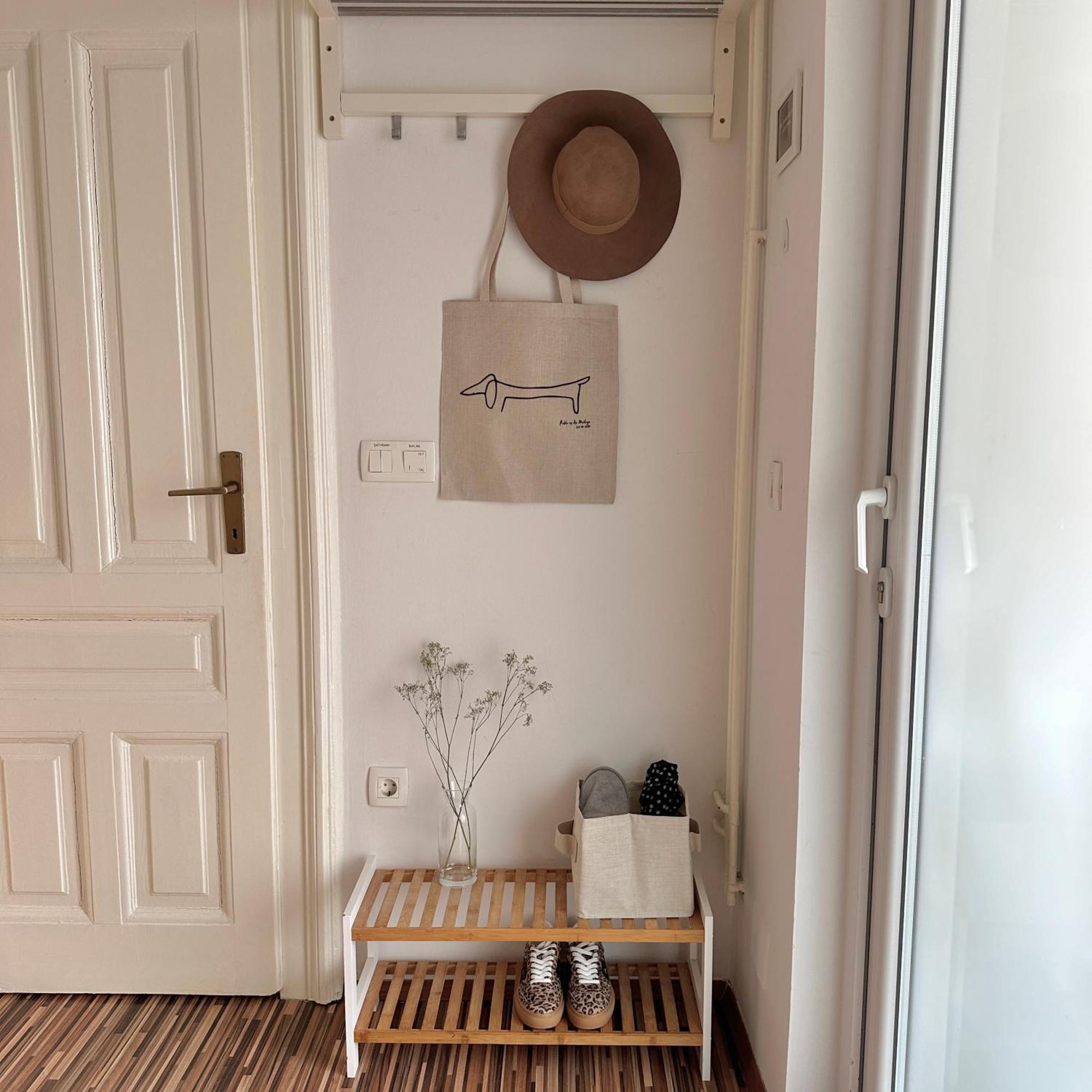 Cozy With Secret Garden Appartement